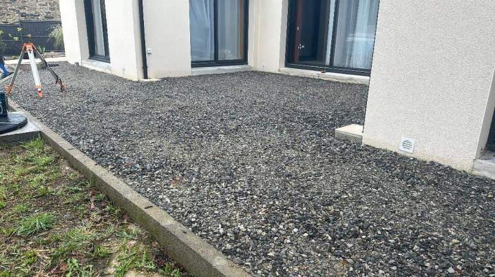 Devanture gravillonnée Saint Nazaire