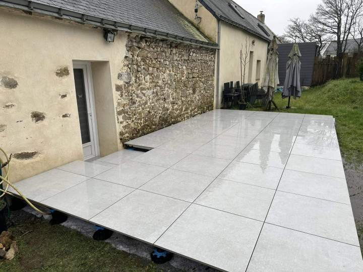 Terrasse grès cérame Près de Saint-Nazaire
